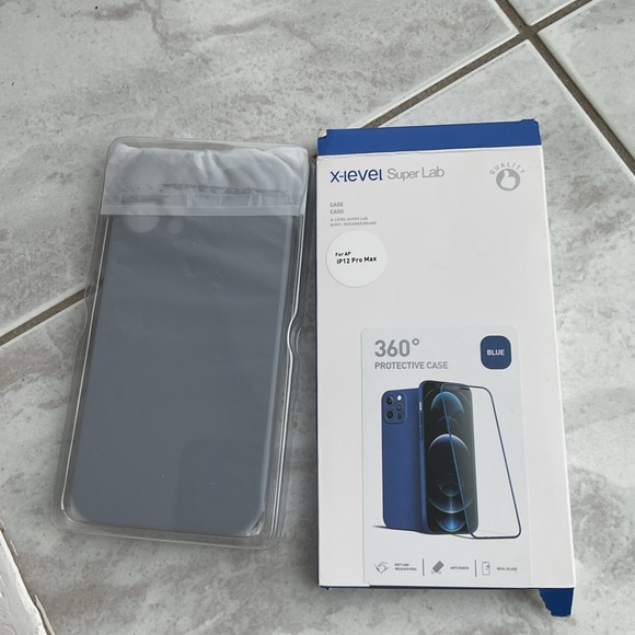iPhone 12 pro max bundle (glass screen protector plus case) - Picture 6 of 7
